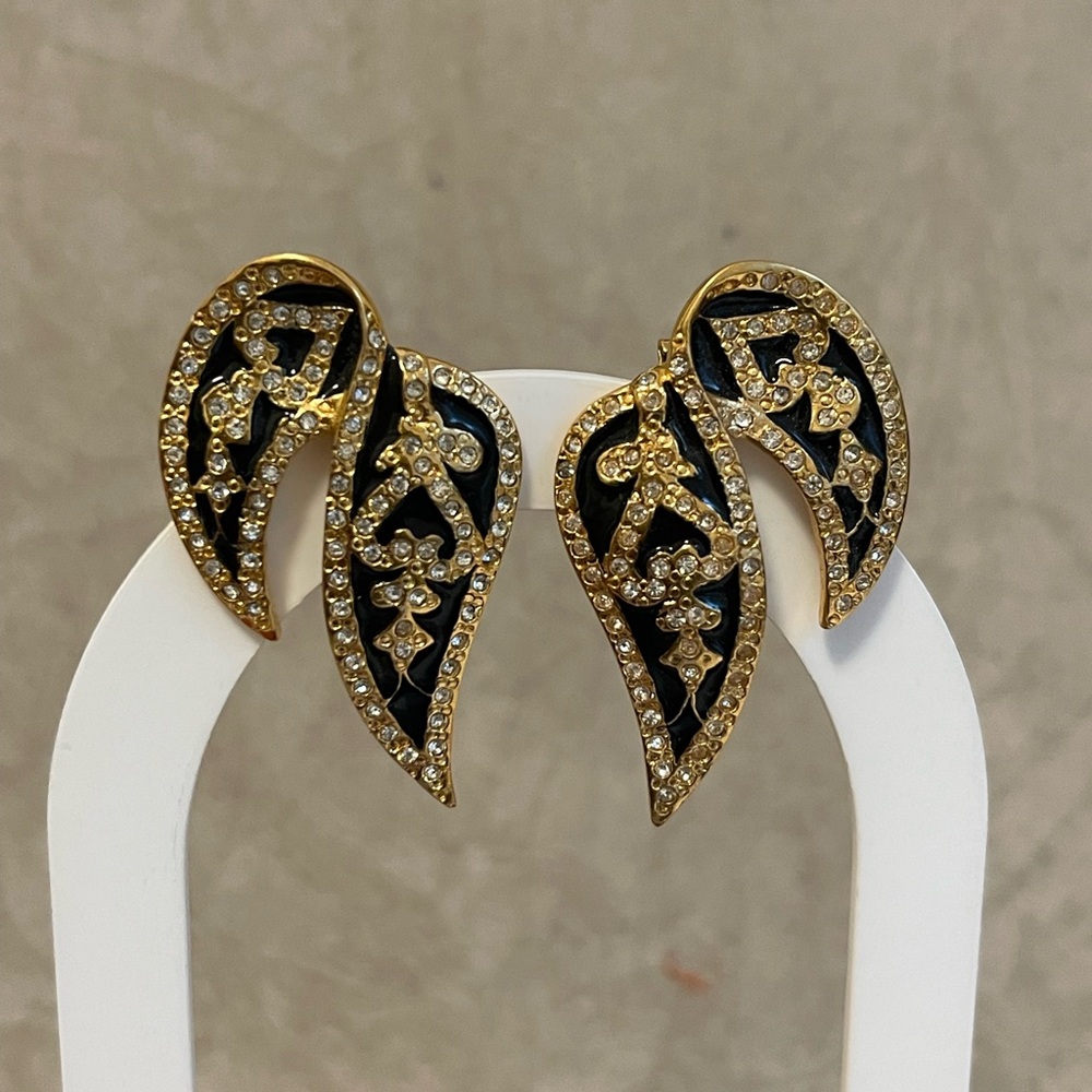 Vintage Butler Enamel Rhinestone Wings Clip Earrings Gold Tone Black